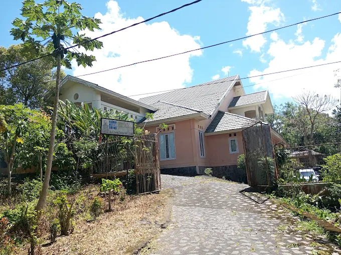 Penginapan Puri Mandey
